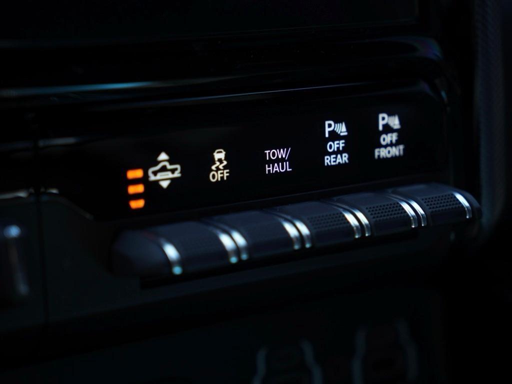 used 2021 Ram 1500 car, priced at $34,752