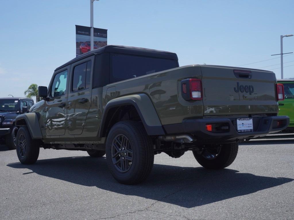 new 2025 Jeep Gladiator car, priced at $37,695