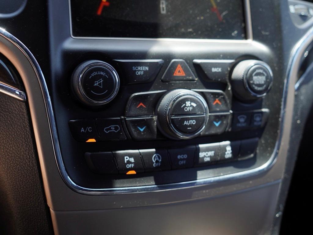 used 2017 Jeep Grand Cherokee car, priced at $20,314