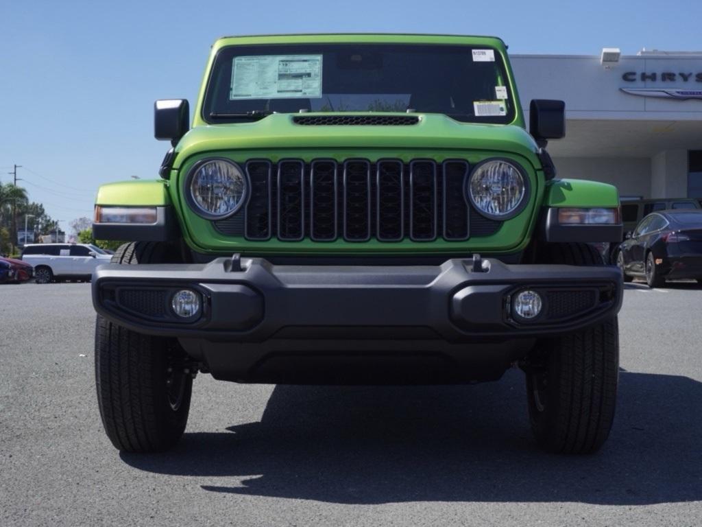 new 2025 Jeep Gladiator car, priced at $34,243