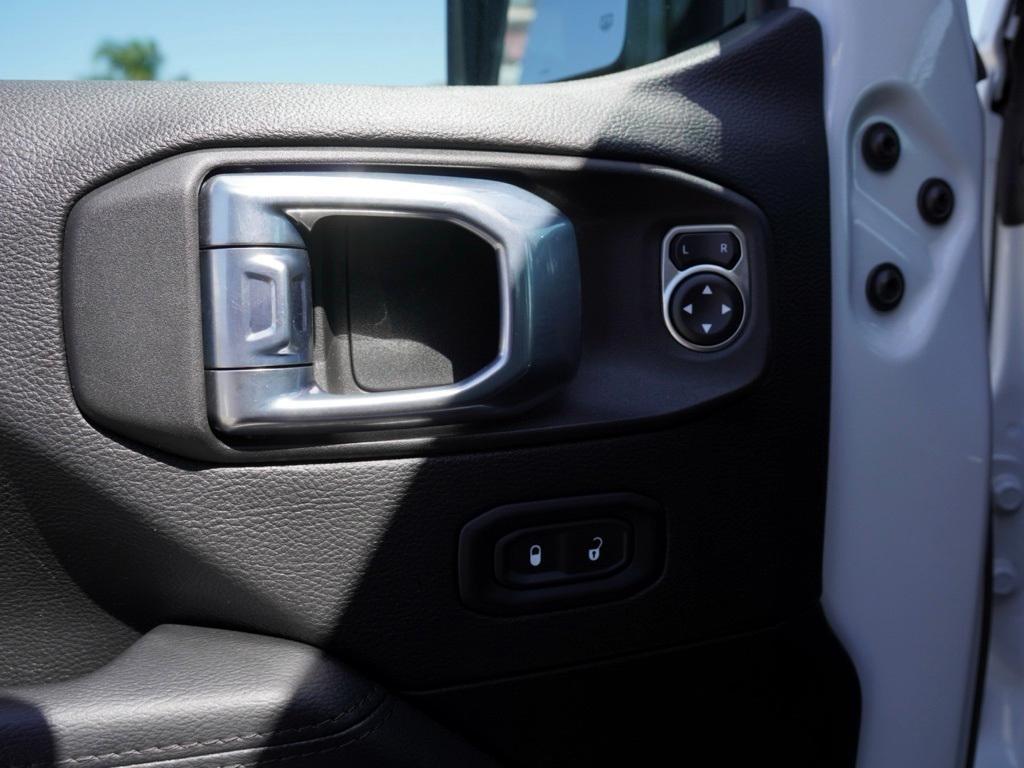 used 2021 Jeep Wrangler Unlimited car, priced at $31,945