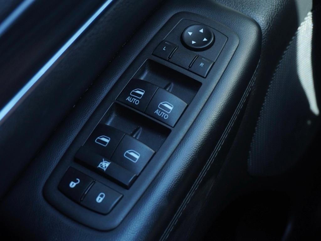 used 2022 Jeep Grand Cherokee WK car, priced at $23,095