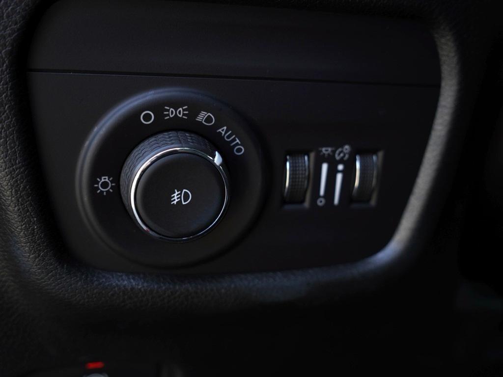 used 2023 Jeep Grand Cherokee car, priced at $30,995