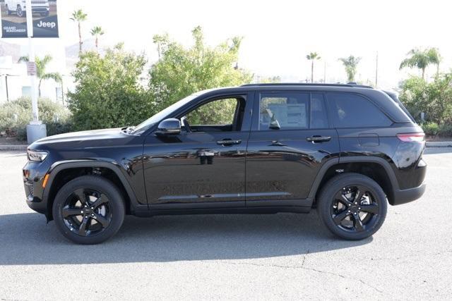 new 2025 Jeep Grand Cherokee car, priced at $38,325