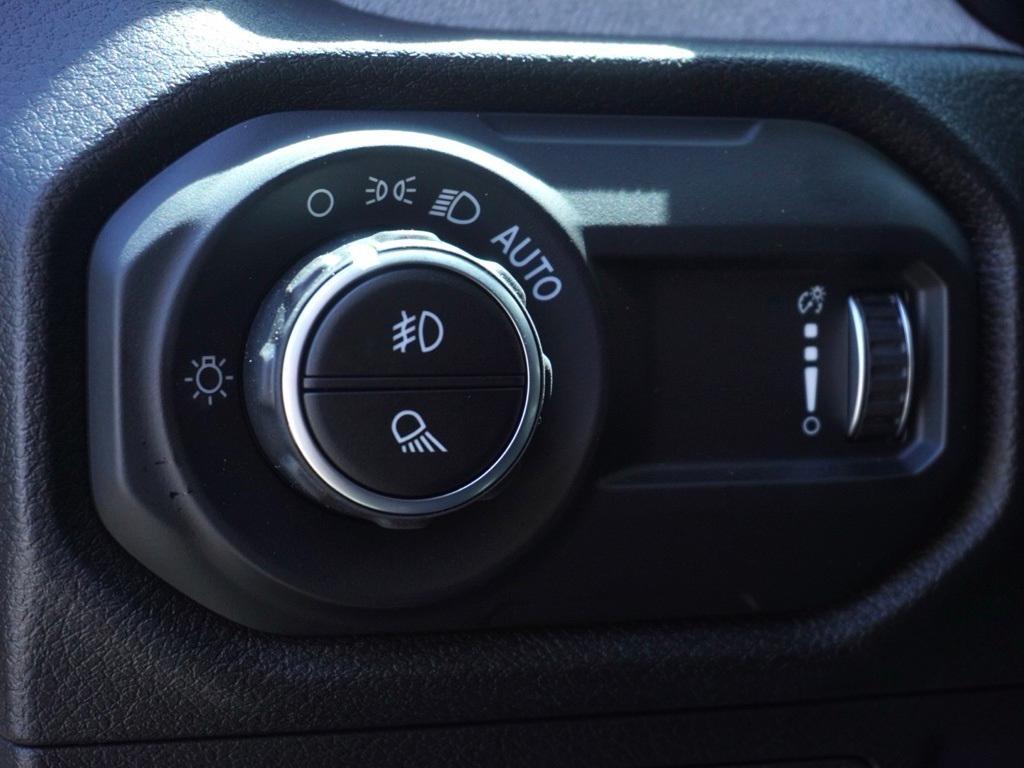 new 2025 Jeep Gladiator car, priced at $34,243