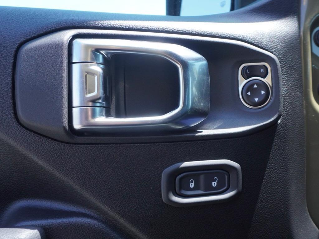 new 2025 Jeep Gladiator car, priced at $34,243