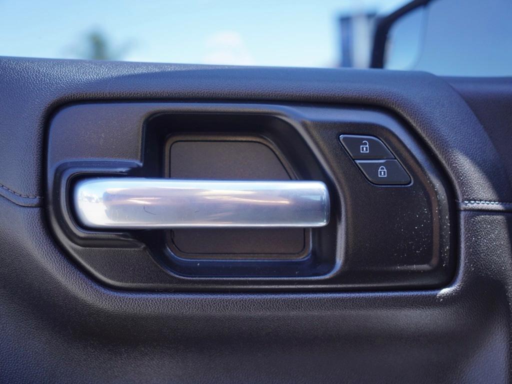 used 2021 Chevrolet Silverado 1500 car, priced at $34,981