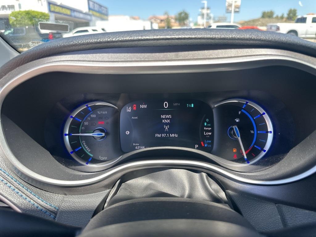 used 2021 Chrysler Pacifica Hybrid car, priced at $25,995