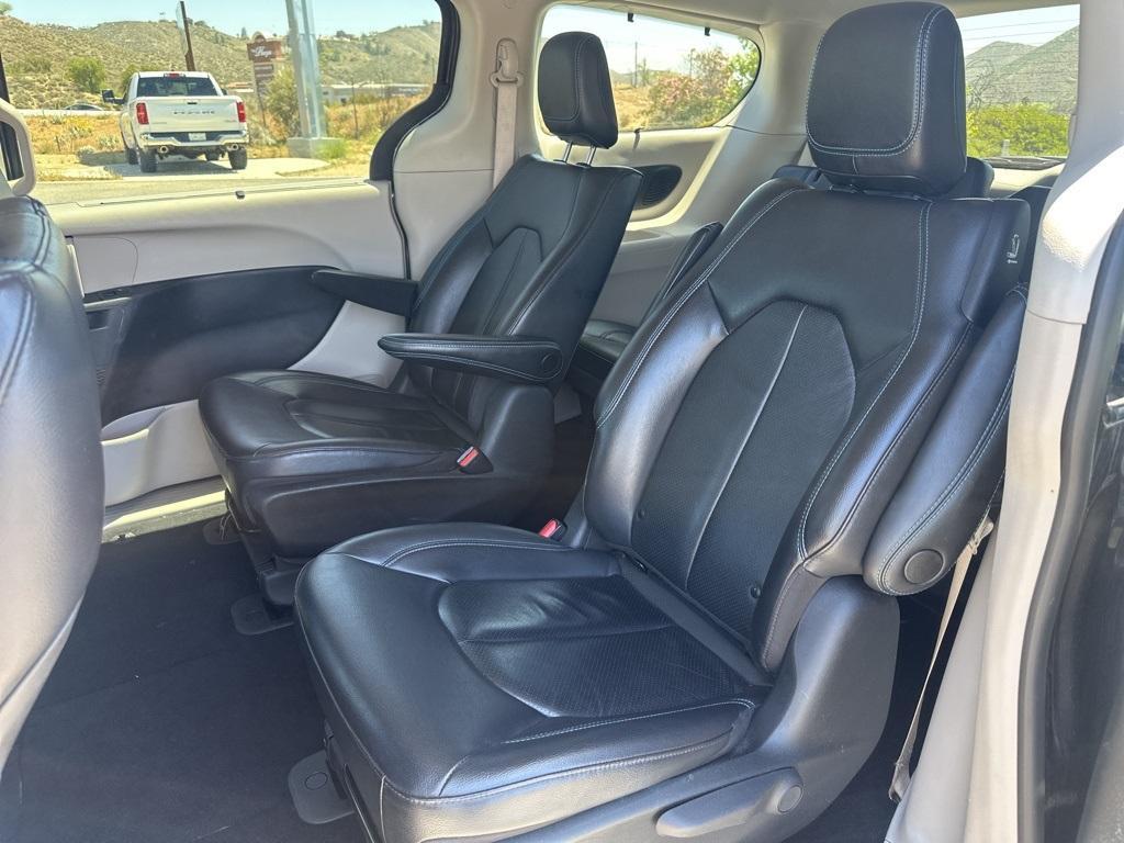 used 2021 Chrysler Pacifica Hybrid car, priced at $25,995