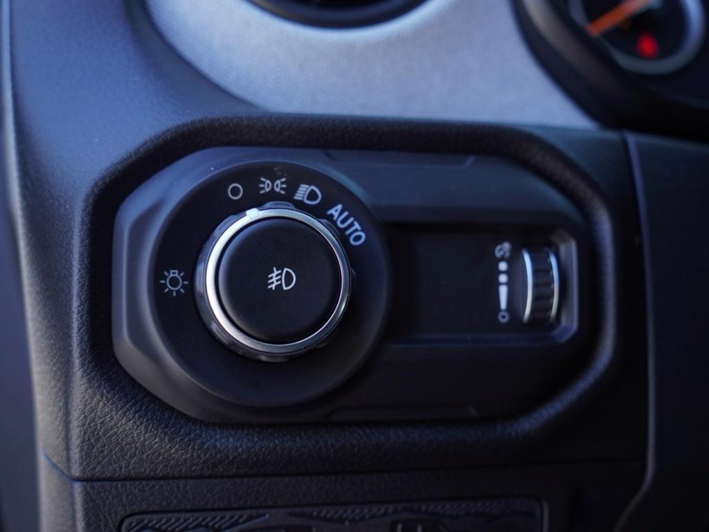 new 2025 Jeep Wrangler car, priced at $36,716