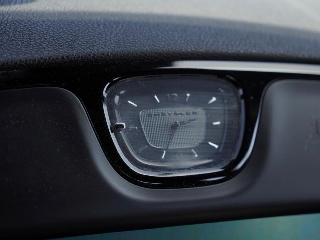 used 2022 Chrysler 300 car, priced at $24,575