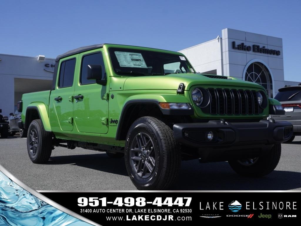 new 2025 Jeep Gladiator car, priced at $35,232