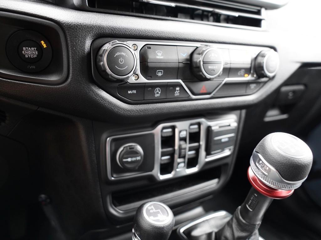 new 2025 Jeep Wrangler car, priced at $37,439