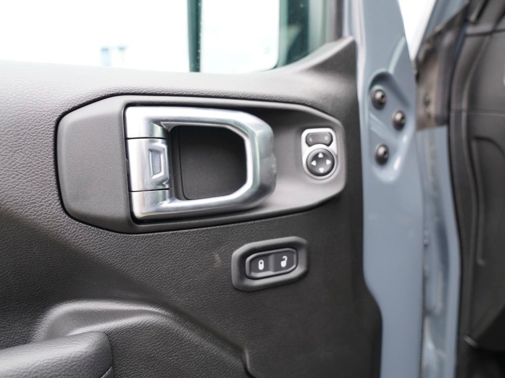 new 2025 Jeep Wrangler car, priced at $37,439