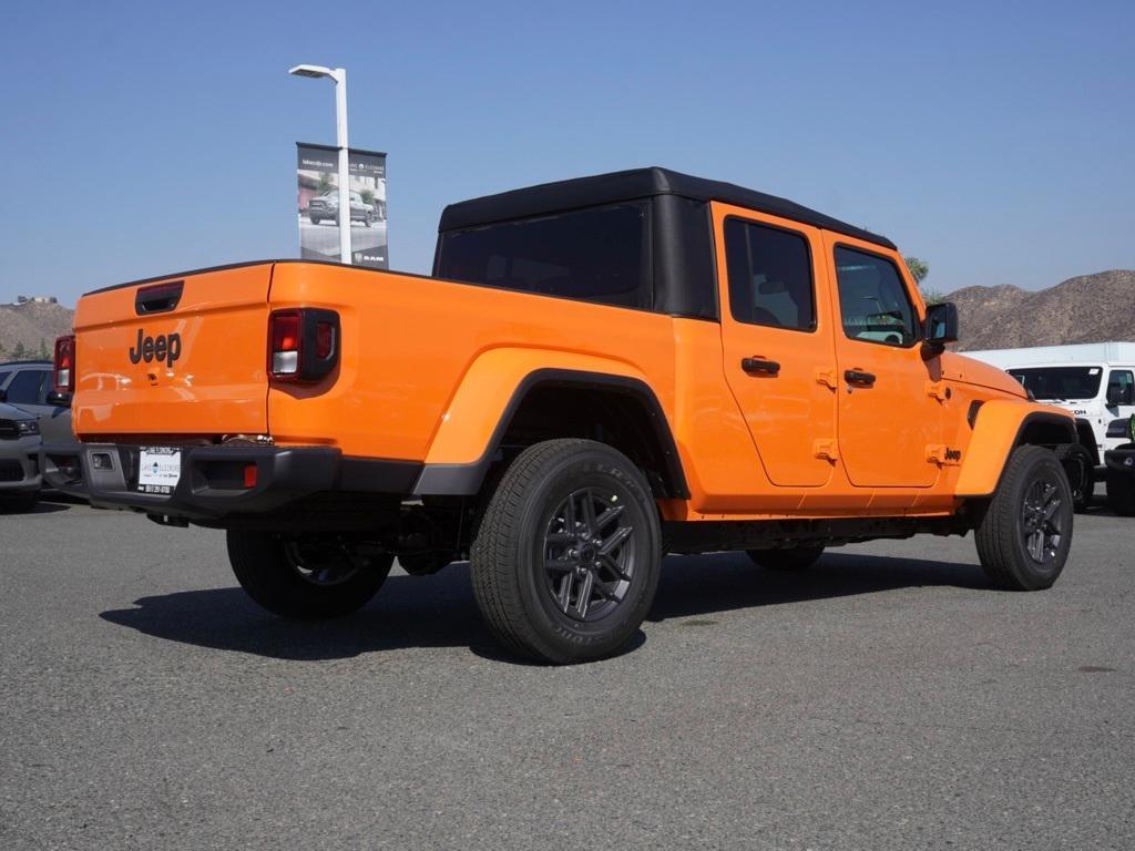 new 2025 Jeep Gladiator car, priced at $32,497