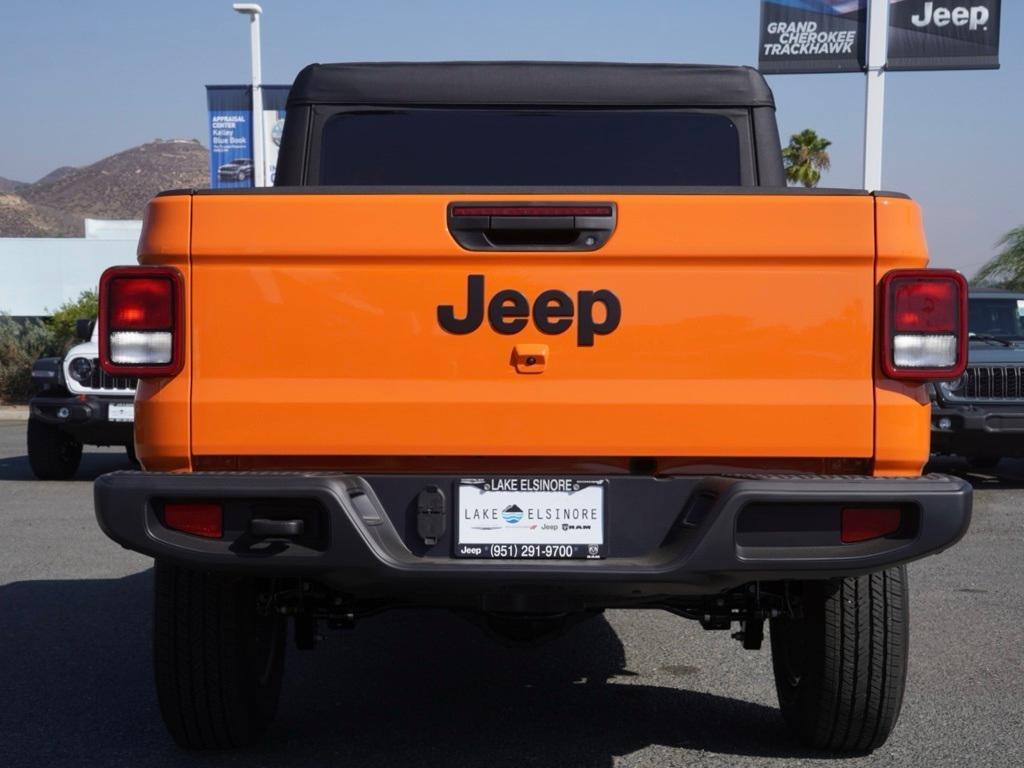 new 2025 Jeep Gladiator car, priced at $32,497