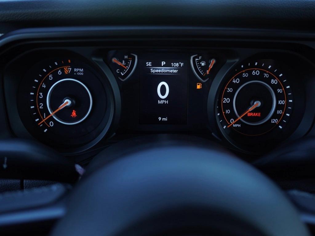 new 2025 Jeep Gladiator car, priced at $32,497