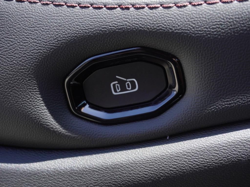 new 2025 Jeep Wagoneer S car, priced at $48,766