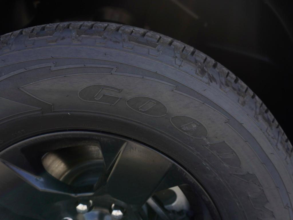new 2025 Ram 1500 car, priced at $33,003