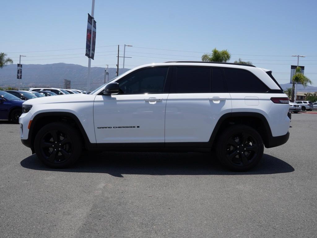 used 2023 Jeep Grand Cherokee car, priced at $37,027