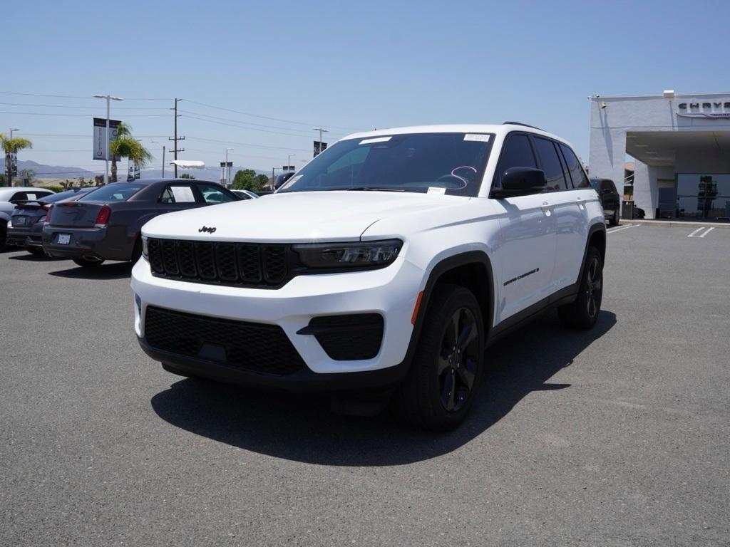 used 2023 Jeep Grand Cherokee car, priced at $37,027