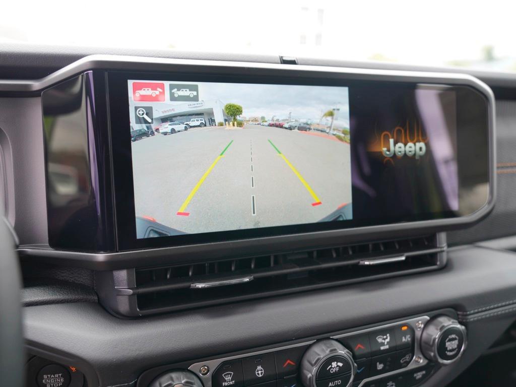 new 2025 Jeep Gladiator car, priced at $44,390