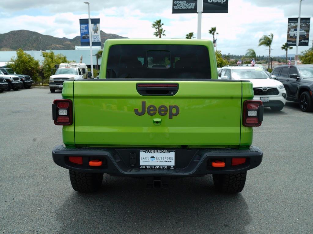 new 2025 Jeep Gladiator car, priced at $44,390