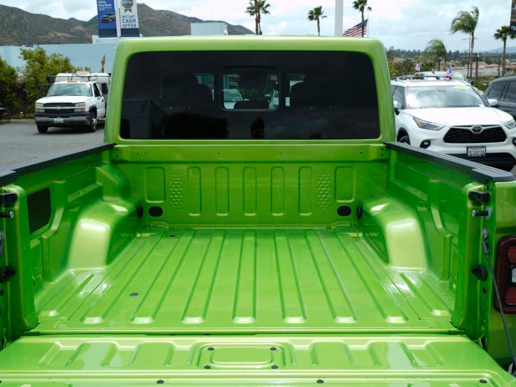new 2025 Jeep Gladiator car, priced at $44,390