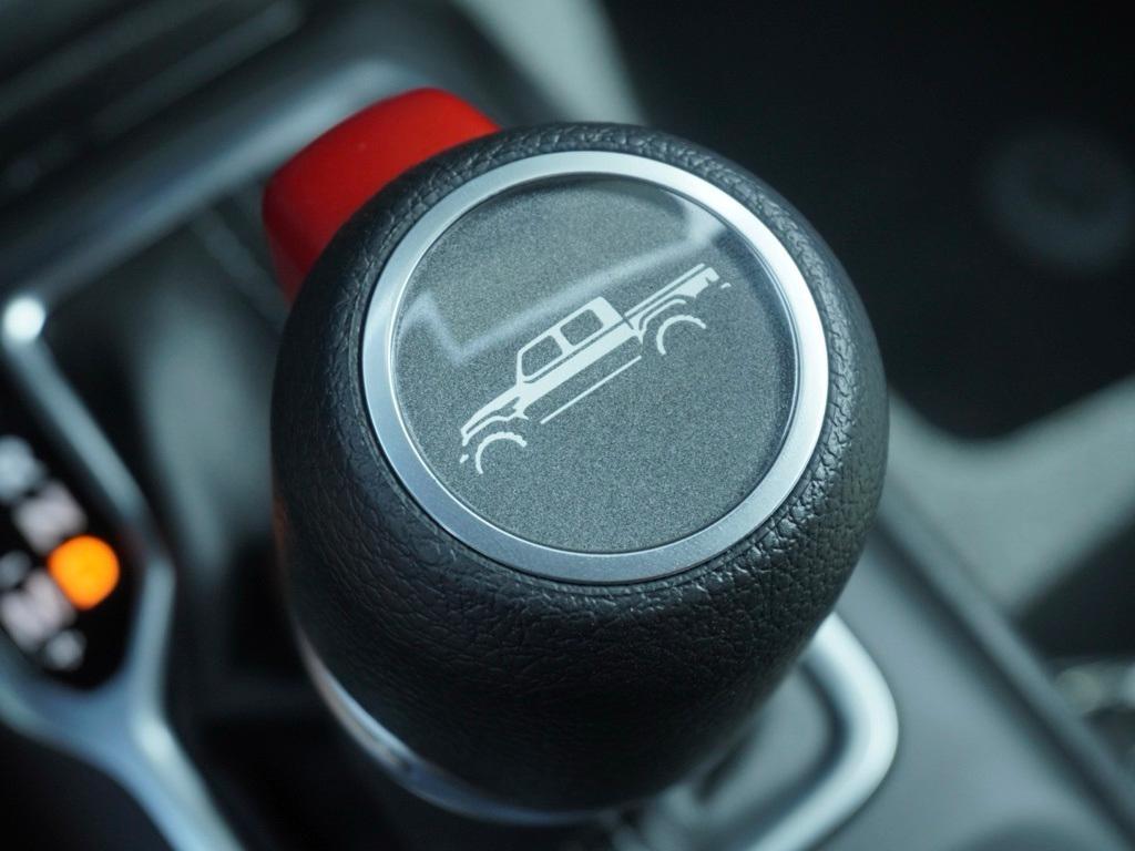 new 2025 Jeep Gladiator car, priced at $35,232