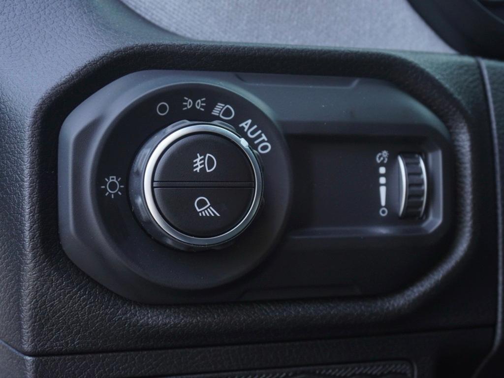 new 2025 Jeep Gladiator car, priced at $35,232