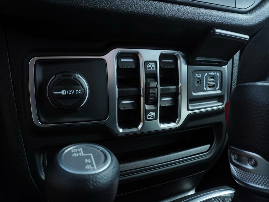 new 2025 Jeep Gladiator car, priced at $35,232