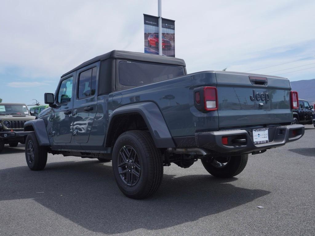 new 2025 Jeep Gladiator car, priced at $35,232