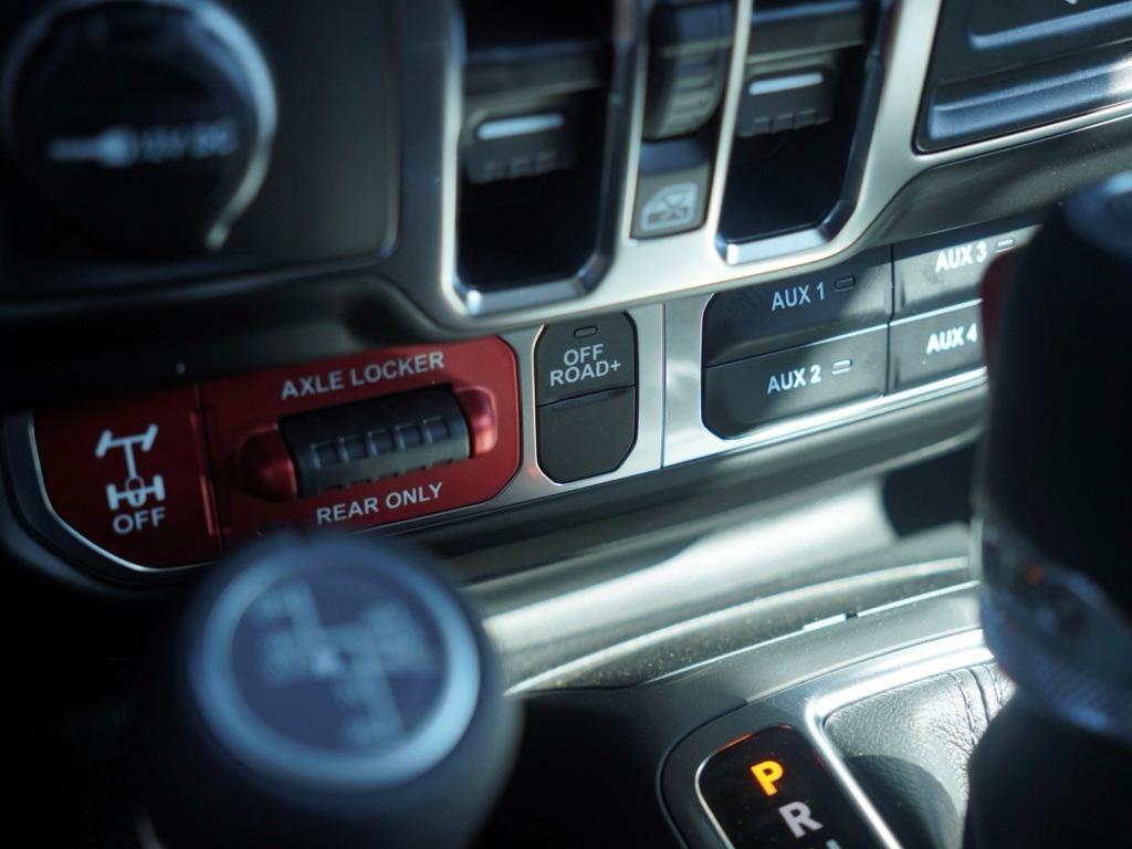new 2025 Jeep Gladiator car, priced at $54,063