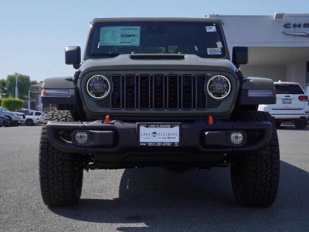 new 2025 Jeep Gladiator car, priced at $54,063