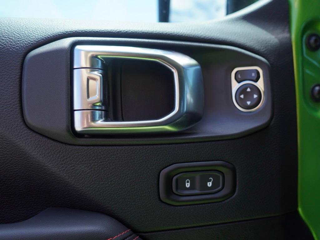 new 2025 Jeep Wrangler car, priced at $59,100