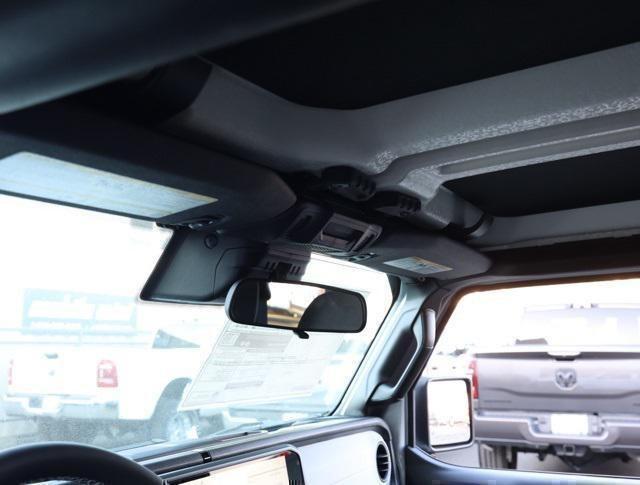 new 2025 Jeep Wrangler car, priced at $37,585
