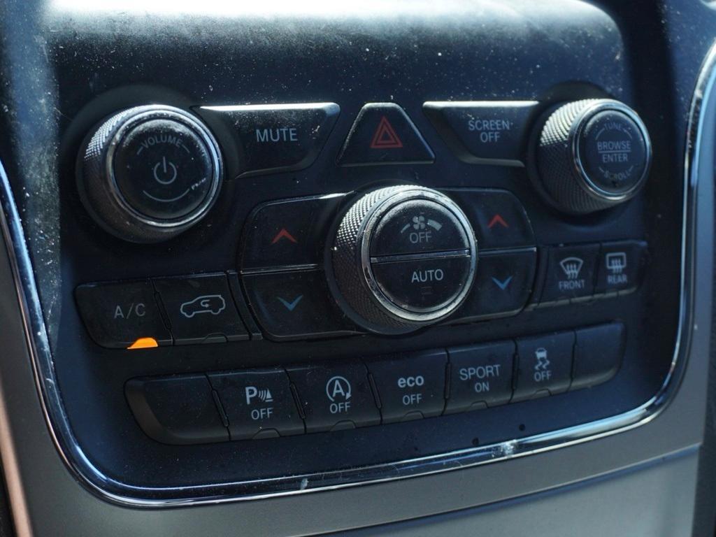 used 2021 Jeep Grand Cherokee car, priced at $13,735