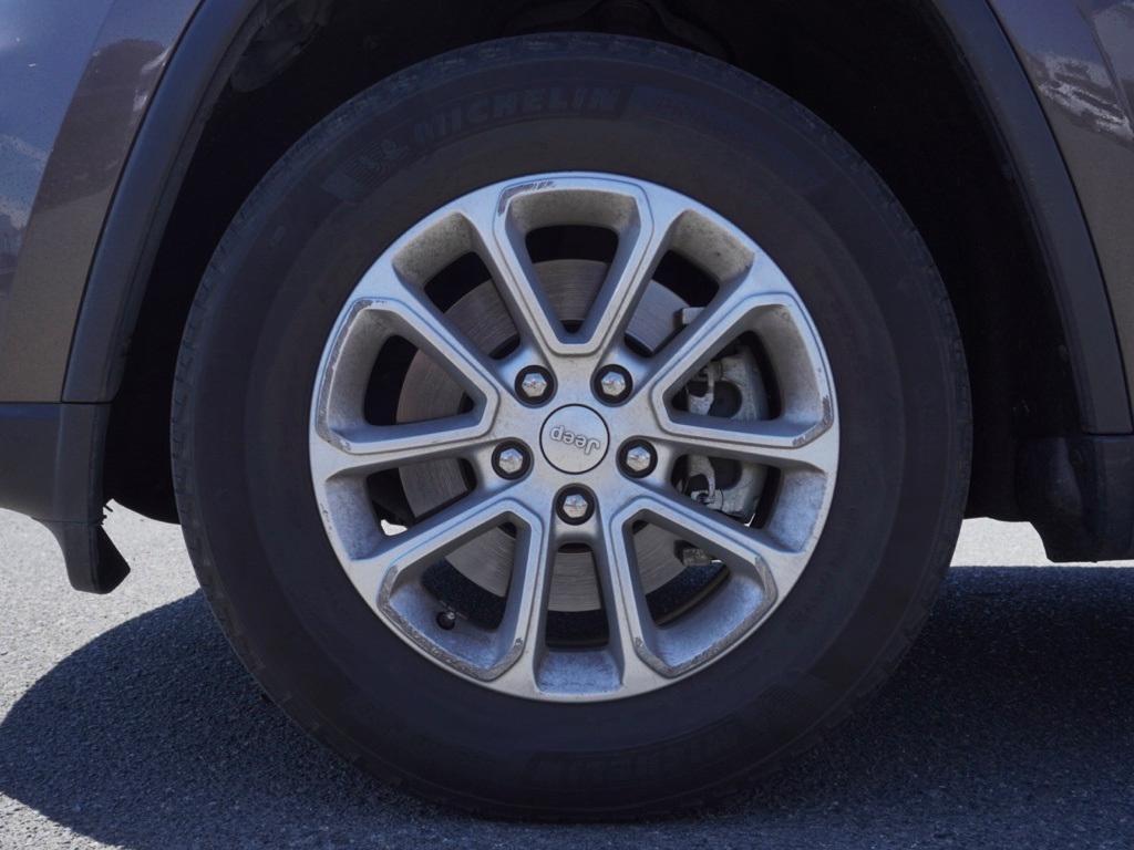 used 2021 Jeep Grand Cherokee car, priced at $13,735
