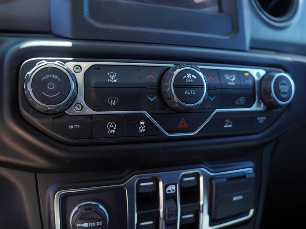 used 2022 Jeep Wrangler Unlimited car, priced at $30,661