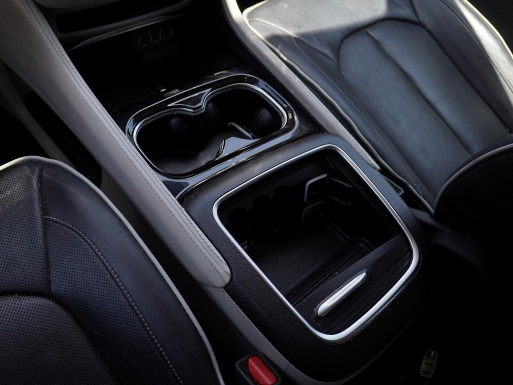used 2023 Chrysler Pacifica Hybrid car, priced at $28,995