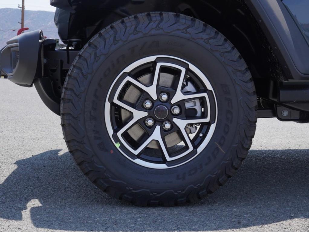 new 2025 Jeep Wrangler car, priced at $59,100