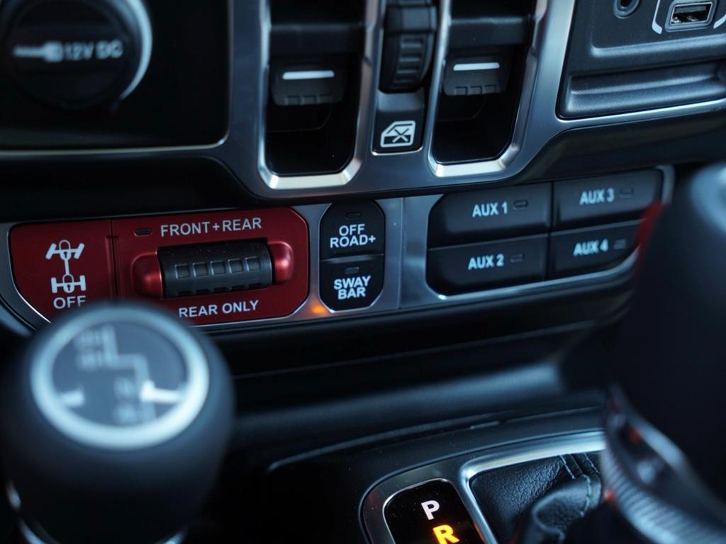 new 2025 Jeep Wrangler car, priced at $59,100