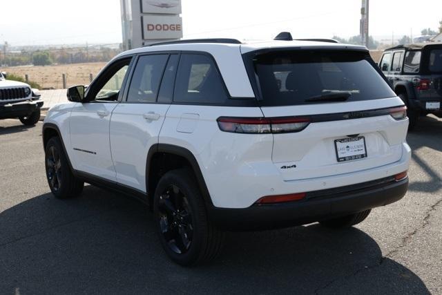 new 2025 Jeep Grand Cherokee car, priced at $38,329