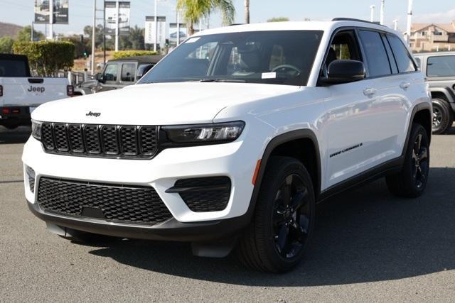 new 2025 Jeep Grand Cherokee car, priced at $38,329