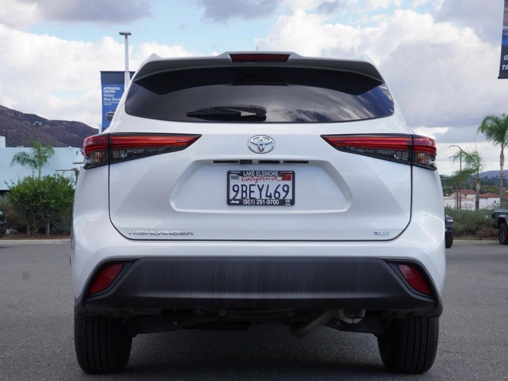 used 2022 Toyota Highlander car, priced at $34,227