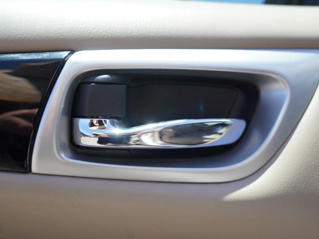 used 2018 Nissan Pathfinder car, priced at $13,995