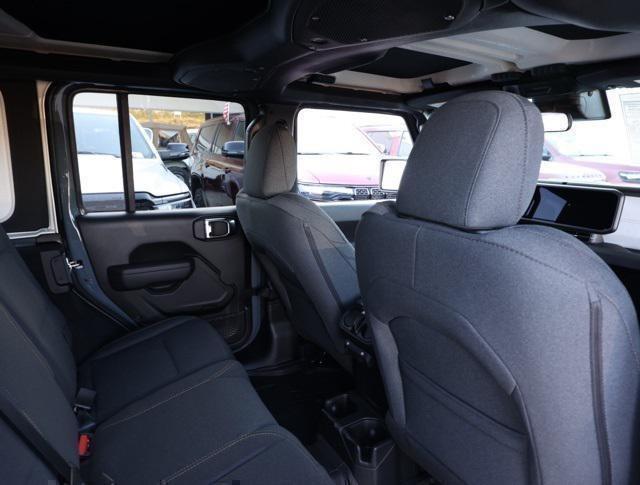new 2025 Jeep Wrangler car, priced at $37,585