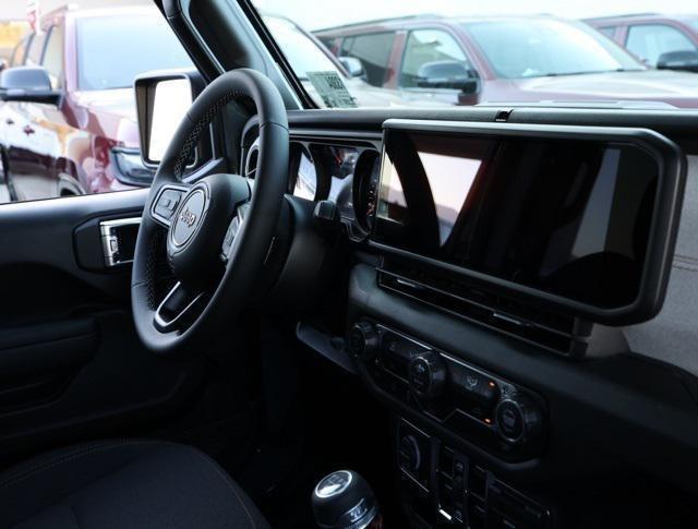 new 2025 Jeep Wrangler car, priced at $37,585