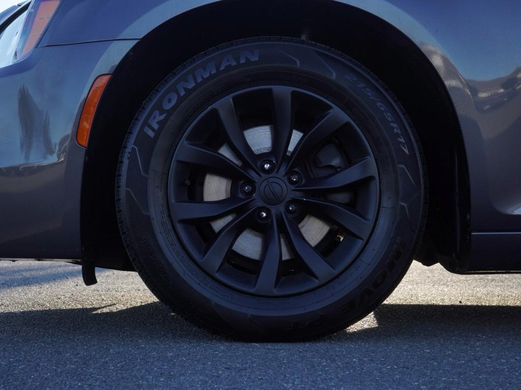 used 2023 Chrysler 300 car, priced at $25,558