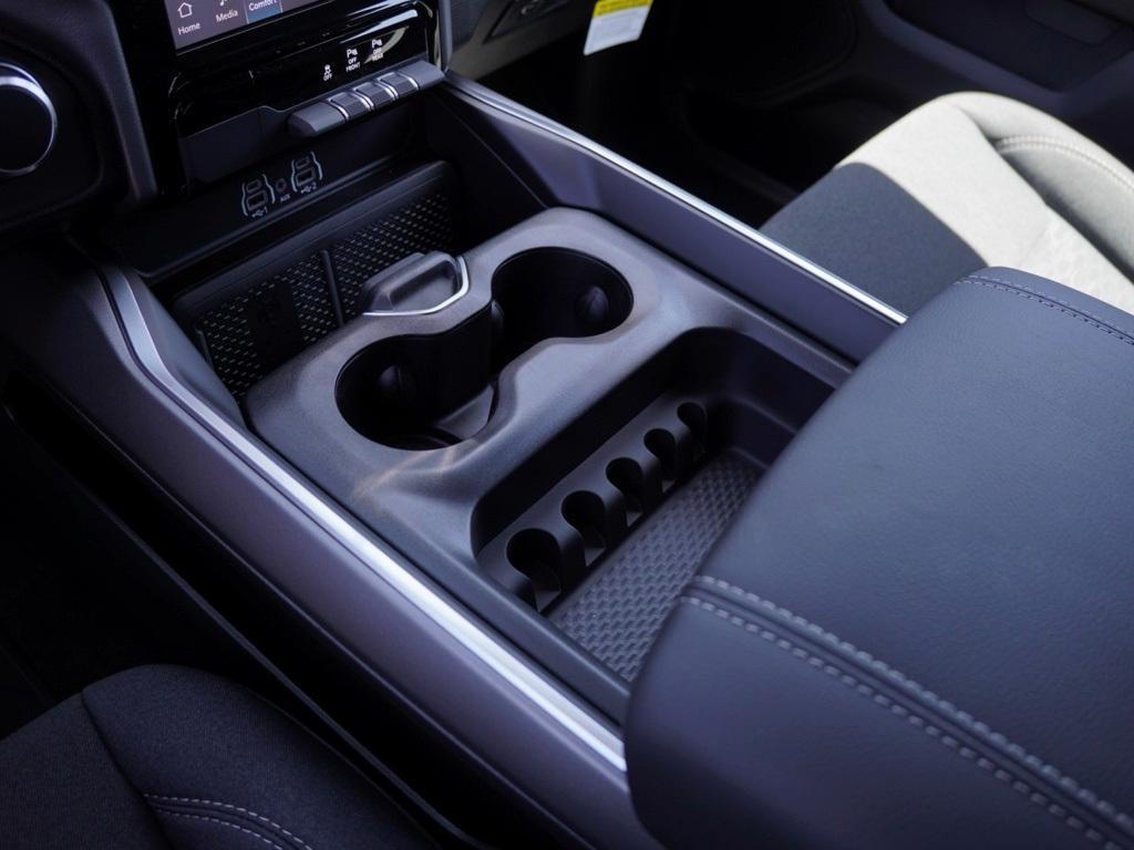new 2025 Ram 1500 car, priced at $45,843